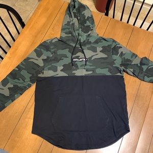 Hollister camo hoodie